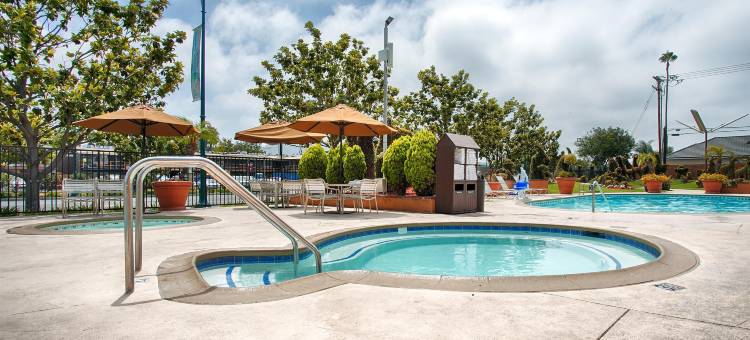 斯托瓦尔贝斯特韦斯特优质酒店(Best Western Plus Stovall's Inn)图片