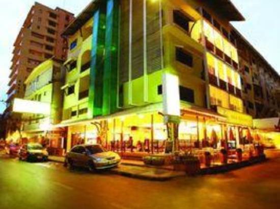 沃拉布裏素坤逸酒店