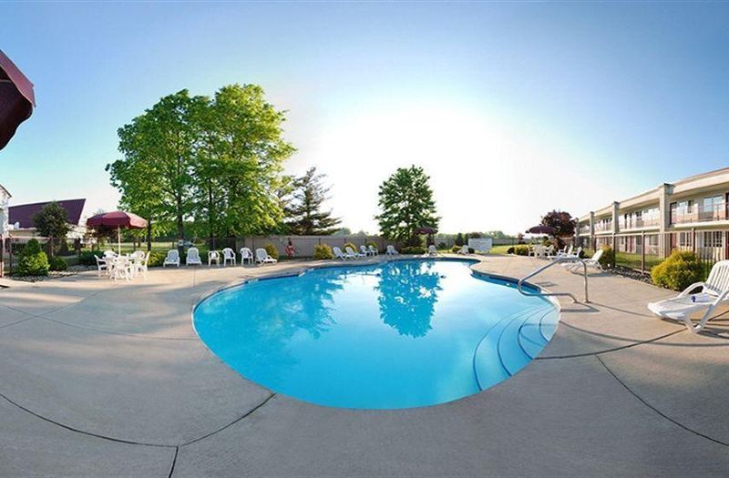 Comfort Inn Austintown Hotel Reviews And Room Rates