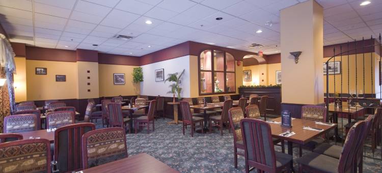 太阳峰度假村(Sun Peaks Lodge)图片