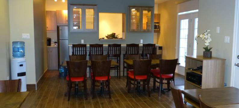 奥博格都迪拉克普兰温泉木屋酒店(Auberge du Lac Champlain, Hotel, Chalets ET Spa)图片