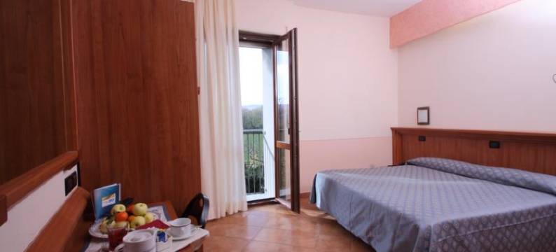 里斯特蓝碧蓝西亚酒店(Hotel Ristorante la Bilancia)图片