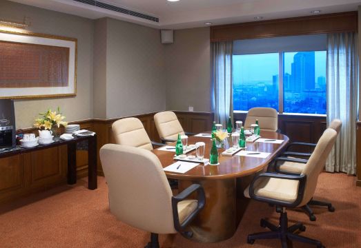 Gran Melia Jakarta Hotel Overview