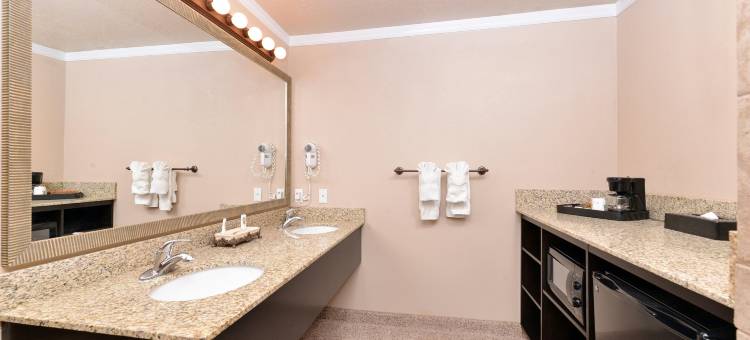 弗纳尔凯艺酒店-近美国国立恐龙公园(Quality Inn Vernal Near Dinosaur National Monument)图片