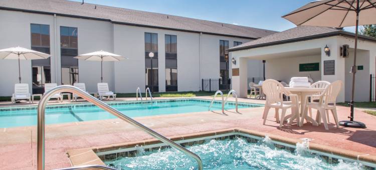 贝斯特韦斯特考特维尤酒店(Best Western Courtview Hotel)图片