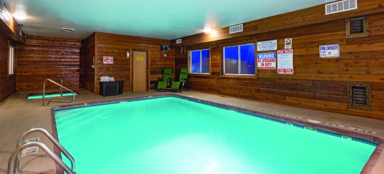 丹佛东北亨德森拉昆塔温德姆套房酒店(La Quinta Inn & Suites by Wyndham Henderson-Northeast Denver)图片