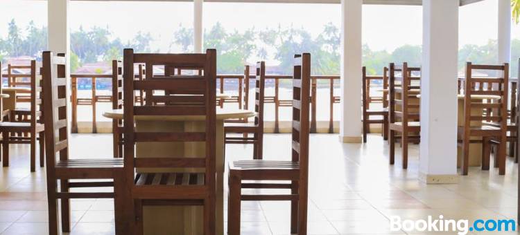 尼勒沃勒酒店(Hotel Nilwala)图片