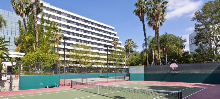 纽波特海滩万丽酒店(Renaissance Newport Beach Hotel)图片