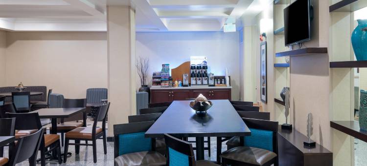 洛杉矶机场霍索恩智选假日套房酒店(Holiday Inn Express Hotel & Suites Los Angeles Airport Hawthorne)图片