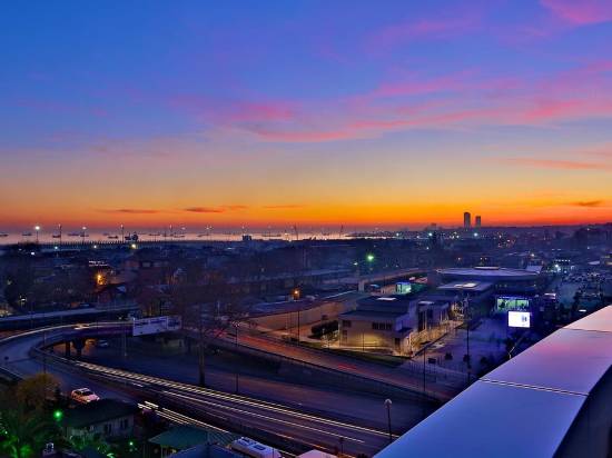 希拉流姆大酒店