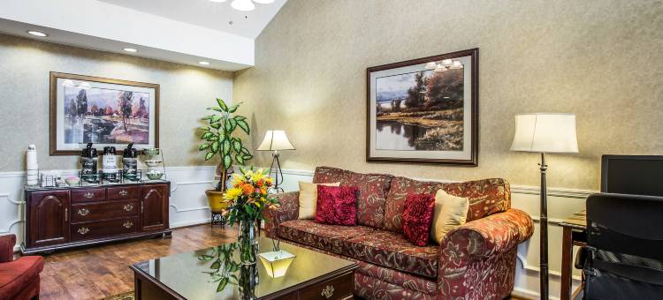 贝瑟默I-20出口108凯艺酒店(Quality Inn Bessemer I-20 Exit 108)图片