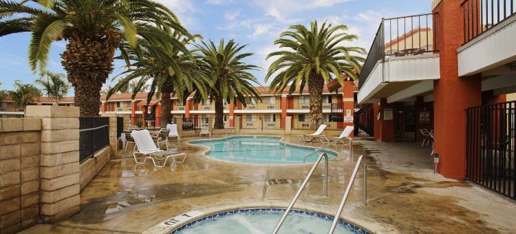 赫米特戴斯酒店(Days Inn by Wyndham Hemet)图片