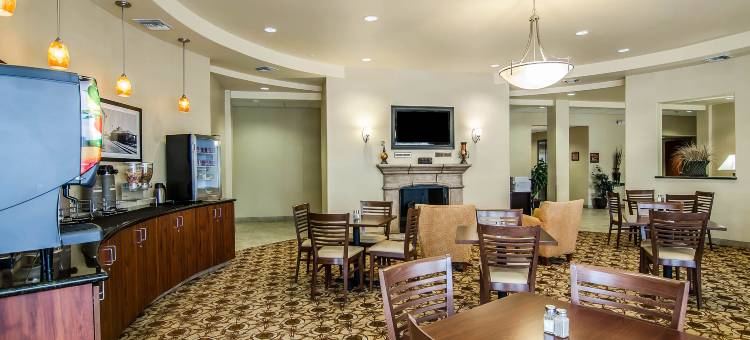 范布伦-福特史密斯舒适套房酒店(Comfort Inn and Suites Van Buren - Fort Smith)图片