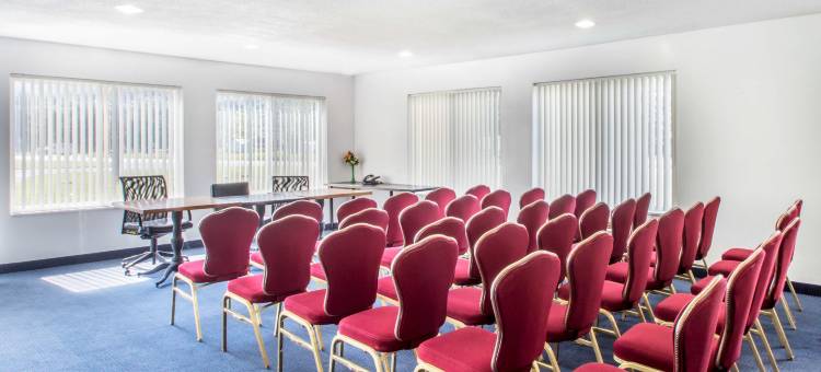 新帕尔茨哈德逊山谷罗德威套房酒店(Rodeway Inn & Suites New Paltz- Hudson Valley)图片