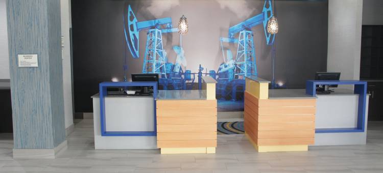 庞卡城拉昆塔温德姆套房酒店(La Quinta Inn & Suites by Wyndham Ponca City)图片