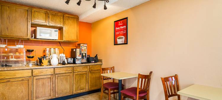 哈钦森呗盟酒店(Baymont by Wyndham Hutchinson)图片