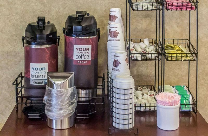 Comfort Inn Austintown Hotel Reviews And Room Rates