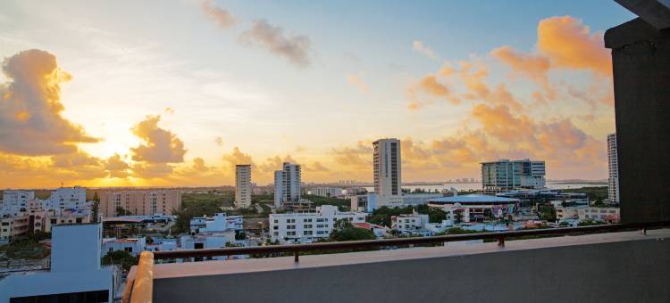 坎昆温德姆拉昆塔酒店(Wyndham Garden Cancun Downtown)图片