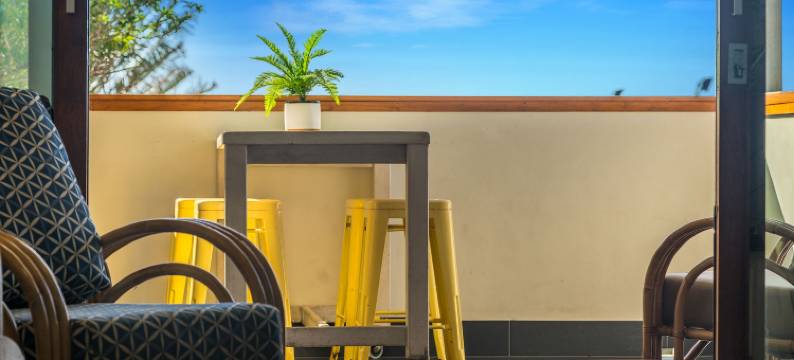 完美住宿酒店-奎克希弗尔公寓(Quiksilver Apartments the Pass - Steps from Beach)图片