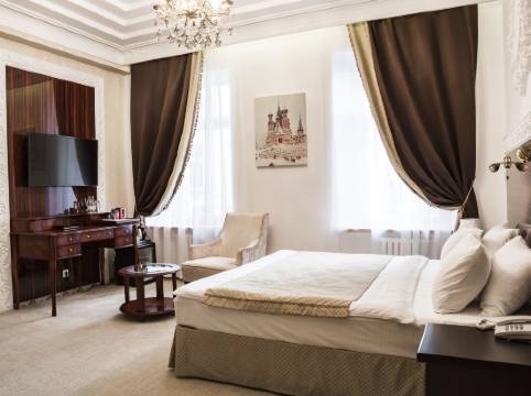 薩多夫尼切斯卡亞酒店