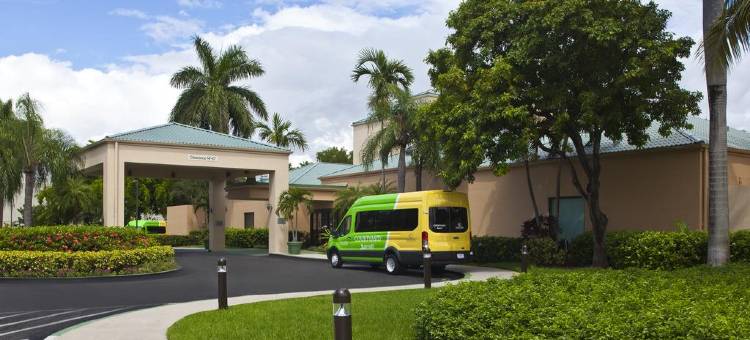 迈阿密机场西/多拉尔万怡酒店(Courtyard Miami Airport West/Doral)图片