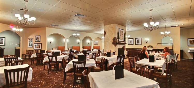 丰迪拉克丽笙酒店及会议中心(Radisson Hotel and Conference Center Fond du Lac)图片