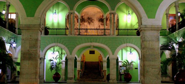 梅尼达假日酒店(Holiday Inn Merida)图片