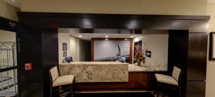 安娜堡密歇根大学StayBridge套房(Staybridge Suites Ann Arbor - Univ of Michigan)图片