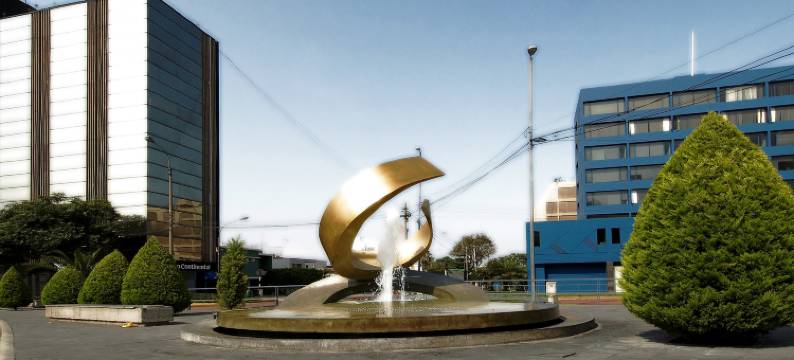 罗斯福套房酒店(Roosevelt Hotel & Suites)图片