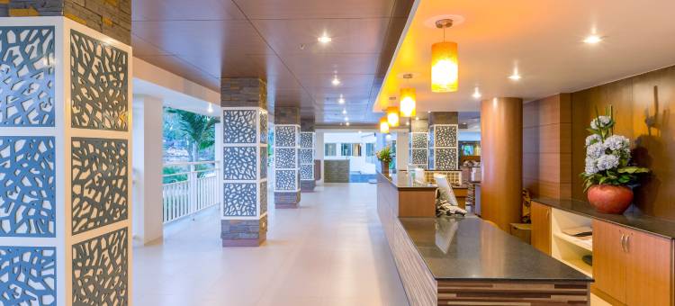 卡隆海滩查纳莱山坡度假村(Chanalai Hillside Resort, Karon Beach)图片