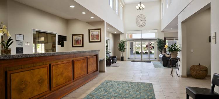 奥玛克胡椒树贝斯特韦斯特优质酒店(Best Western Plus Peppertree Inn at Omak)图片