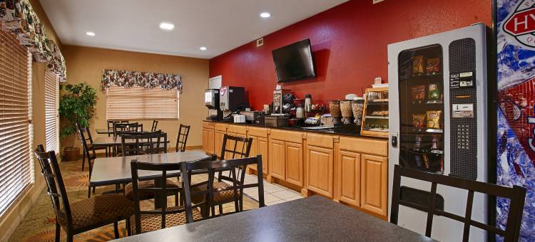 特勒尔温德姆呗盟酒店(Baymont by Wyndham Terrell)图片