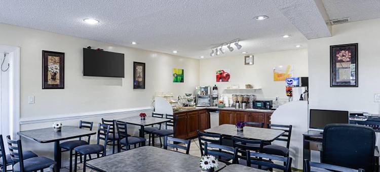 品质酒店韦恩斯伯勒 - 天际线驱动(Quality Inn Waynesboro - Skyline Drive)图片