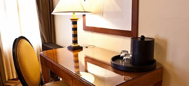 大使酒店(Embassy Hotel)图片