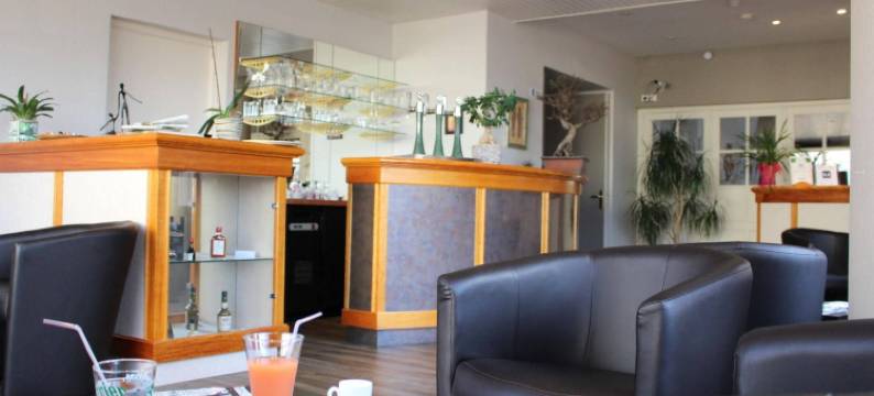 巴尼奥勒德康泰科特酒店(Bagnoles Hotel - Contact Hotel)图片