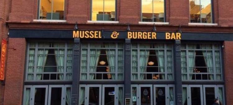 智选假日套房酒店-路易斯威尔市区(Holiday Inn Express & Suites Louisville Downtown)图片