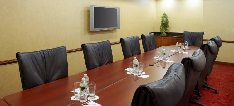 东拉瑟福德麦道兰 Residence Inn 酒店(Residence Inn East Rutherford Meadowlands)图片