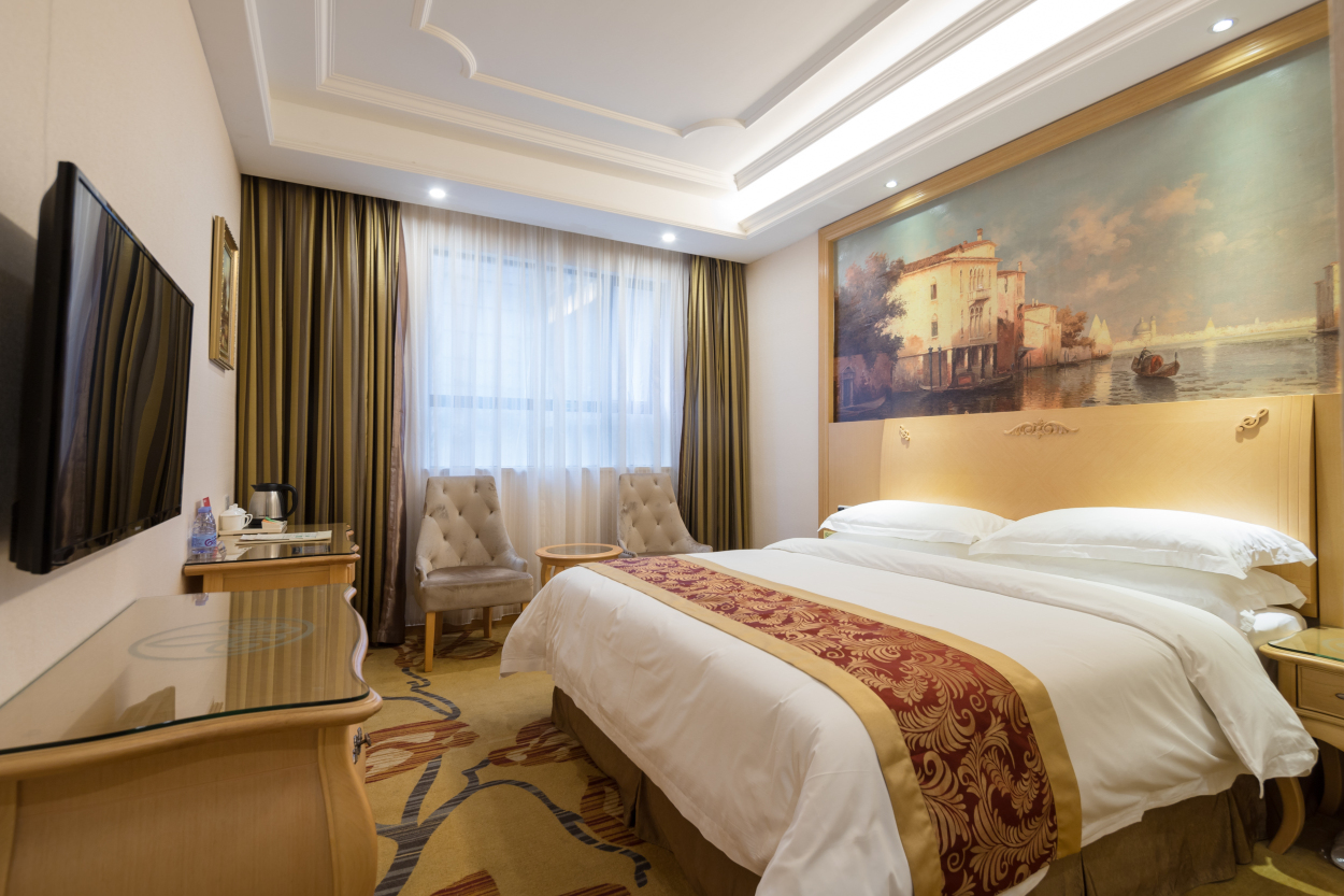 Shangjinghao Hotel (Shenzhen East Railway Station) Over view