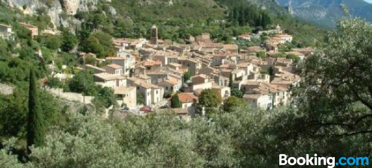 勒雅杜科隆比耶酒店(Le Jas du Colombier)图片