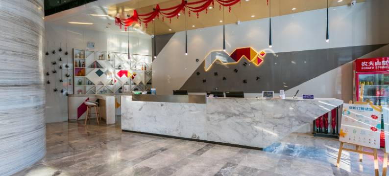 柏曼酒店(巴马中心文化广场店)图片