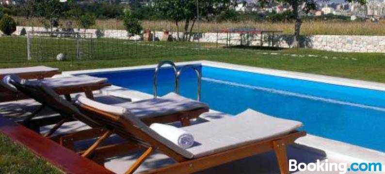 鲁米诺萨豪华别墅(Luxury Villa Luminosa)图片