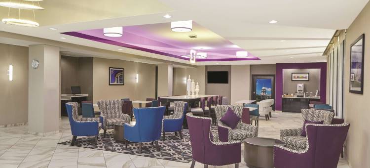 斯普林菲尔德拉昆塔温德姆套房酒店(La Quinta Inn & Suites by Wyndham Springfield IL)图片