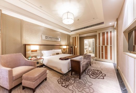 Xili International Hotel Hotel Overview