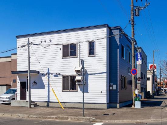 八軒車站烏奇生活民宿