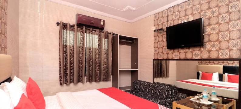 OYO 15546 Hotel KK图片