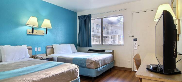 拉伯克6号汽车旅馆(Motel 6 Lubbock, TX)图片