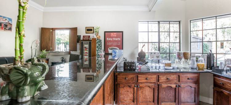 弗雷斯诺贝尔蒙特大街6号汽车旅馆(Motel 6 Fresno, CA - Belmont Ave)图片