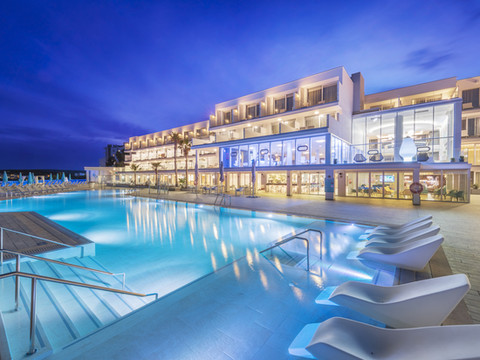 厄尔巴马略卡岛日落海水浴酒店