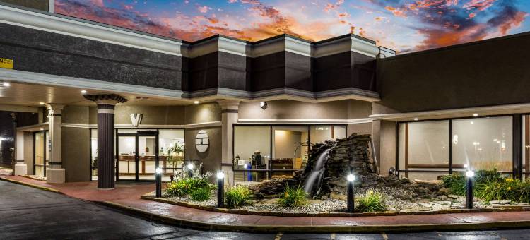 堪萨斯城品质酒店及套房 - 独立城I-70公路东(Quality Inn & Suites Kansas City - Independence I-70 East)图片