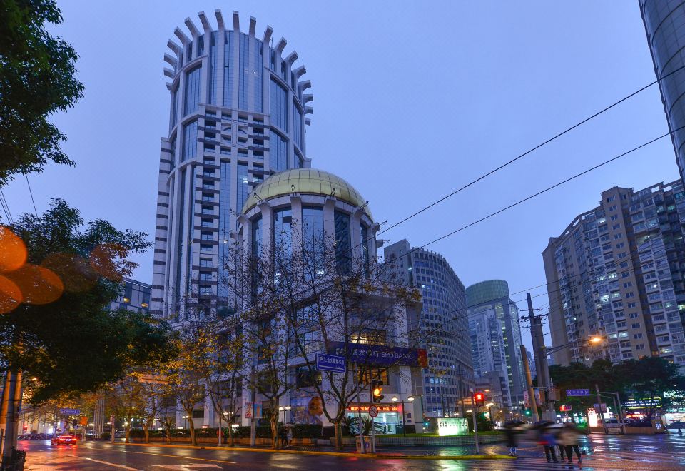 Central Hotel Shanghai Hotel Overview